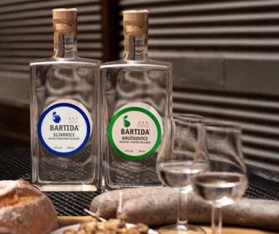 Masopust: Tradiční svátek veselí, hodování a masek